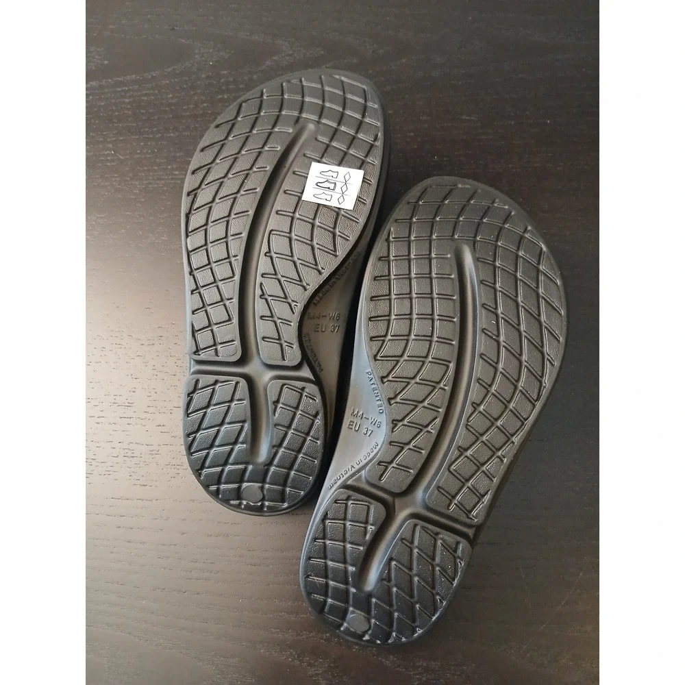 OOFOS OOriginal Recovery Sandals Black Unisex Mens 4 Womens 6 Flip Flop 1000